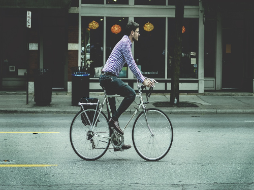 Les bénéfices et les risques de la pratique du vélo